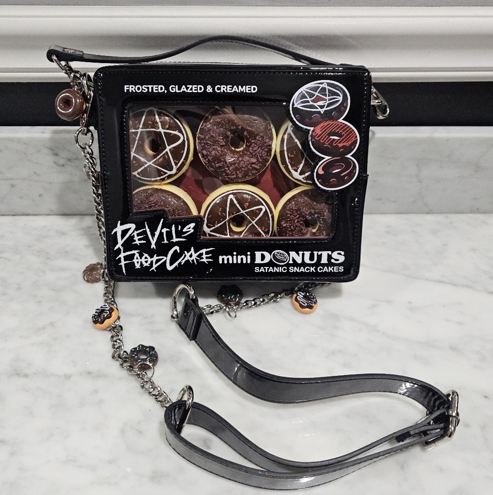 Unique Goth Pentagram Pentacle Devil's Food Cake Black Mini Donut Box Bag Purse - Picture 10 of 14